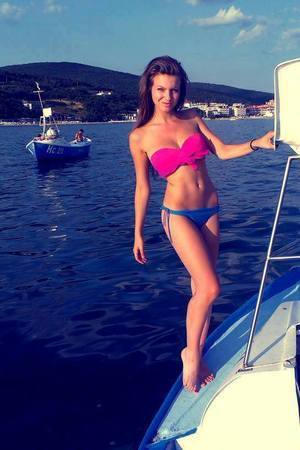 Destinee (29), Pennsylvania | Local Discreet Adult Connection