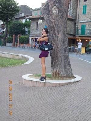 Liliana, 19, profile image for California dating page