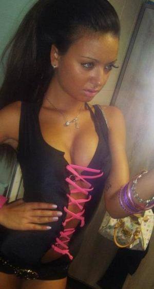 Lea, 25 from Arizona | Older Men and Younger Women Dating