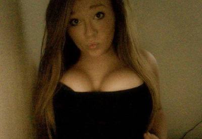 Elena, 18 in Alabama | Younger Adult Woman, Older Men