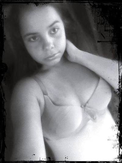 Lena (28), Pennsylvania | Adult Chat and Casual Meetups