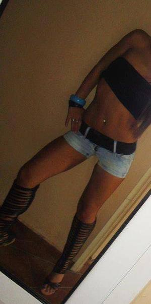 Haylee, 22 from Michigan | Older Men and Younger Women Dating