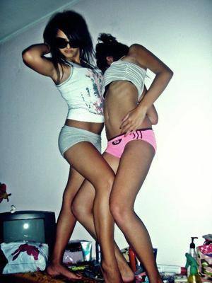 Meet Tina (26) from Illinois | Confidential Encounters