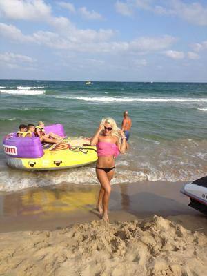 Ryann (23) in North Dakota | Discreet Private Dating