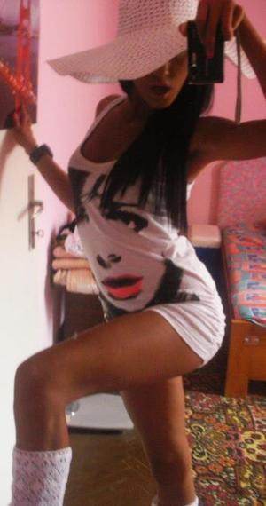 Janet (19), local adult profile photo in Gainesville, FL