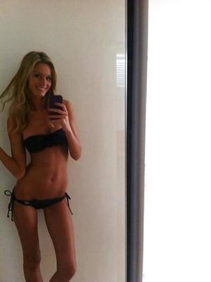 Mackenzie, 20, Ontario | Secret Adult Dating Profile