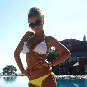 Chelsea, 19, St. Louis, MO local dating profile photo