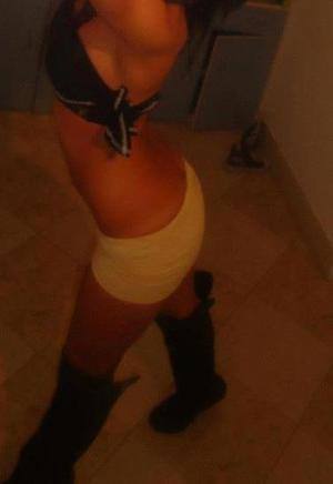 Robin (30) in Washington | Discreet Private Dating