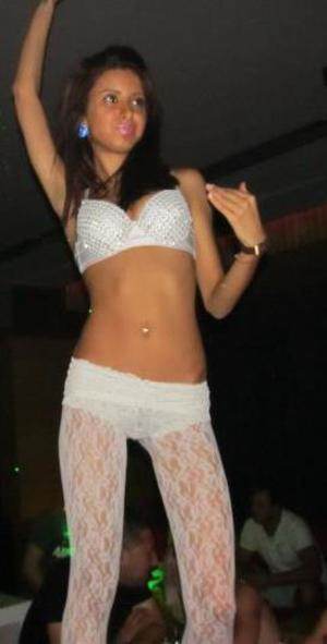 Photo of Alivia (21), adult profile in Kendall, FL