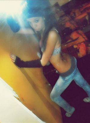 Angelia, 21, Washington | Secret Adult Dating Profile