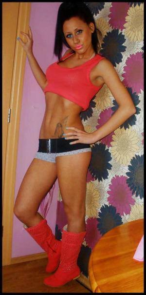 Andrea, 18, Washington | Secret Adult Dating Profile