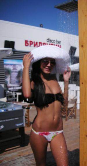 Photo of Ellie (19), adult profile in Old Jamestown, MO