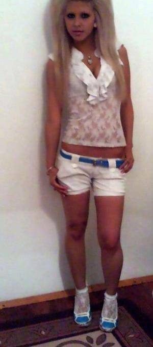 Private Chat with Cierra (23) in Missouri