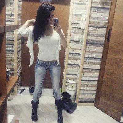 Private Chat with Aimee (20) in Florida