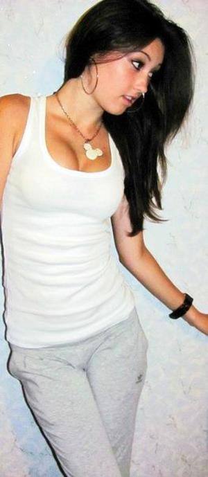 Meet Ellen (23) from Tennessee | Confidential Encounters