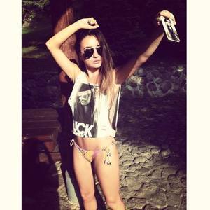 Private Chat with Ingrid (20) in Pennsylvania