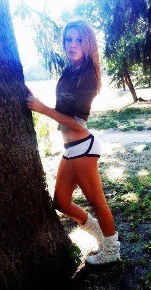 Sarah (29) in Florida | Discreet Private Dating