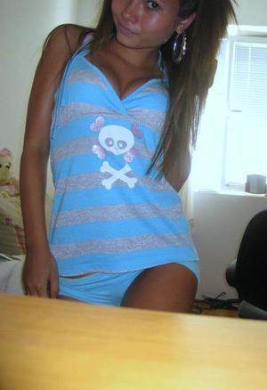 Photo of Elaine (23) from Gulf Breeze, FL dating profile