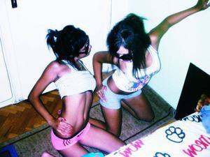 Christine (18) in Falls Church, VA, adult profile photo