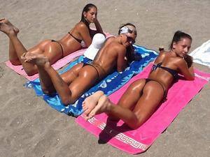 Private Chat with Antonia (18) in Wisconsin