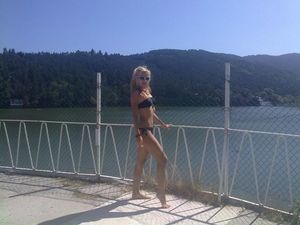 Brenda from North Carolina is interested in nsa sex with a nice, young man