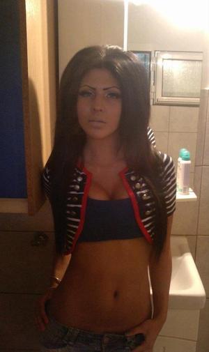Ivana from New York is interested in nsa sex with a nice, young man