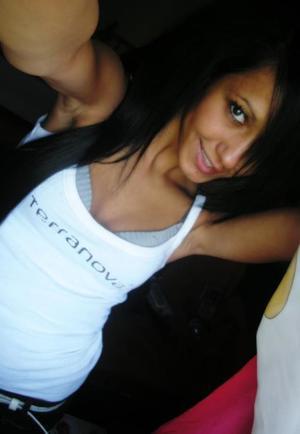 Gemma from South Carolina is interested in nsa sex with a nice, young man