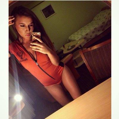 Looking for local cheaters? Take Holly from West Virginia home with you
