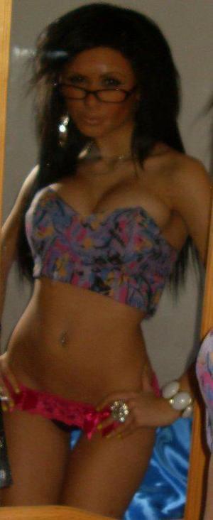 Meet local singles like Vanessa from Washington who want to fuck tonight