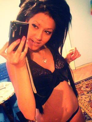 Marissa from Washington is interested in nsa sex with a nice, young man