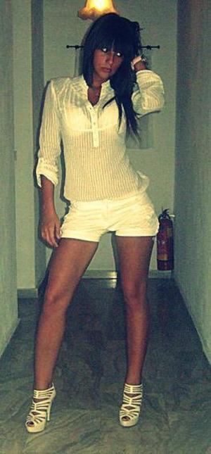 Escorts like Robyn are down to fuck you now!