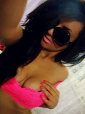 Chelsie from Alabama is looking for adult webcam chat
