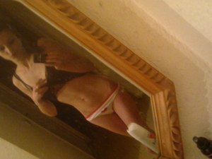 Finding a fuck buddy like Kenia from California has never been easier