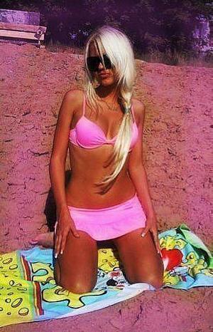 Pamela is a cheater looking for a guy like you!