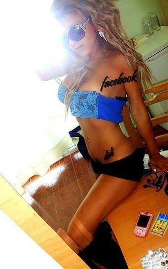 Alisa from Connecticut is looking for adult webcam chat