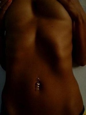 Finding a fuck buddy like Karma from Nova Scotia has never been easier