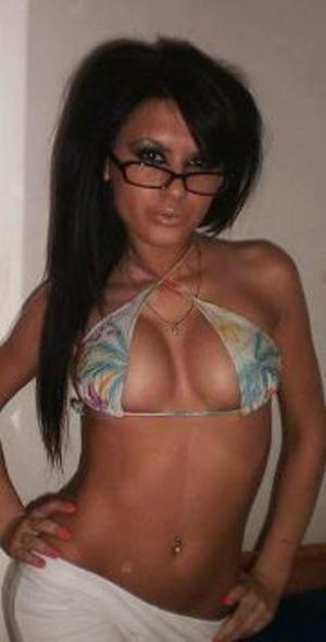 Shelley from Quebec is interested in nsa sex with a nice, young man