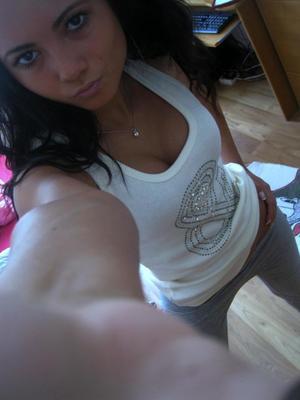 Onie from California is looking for adult webcam chat