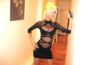 Escorts like Shantelle are down to fuck you now!