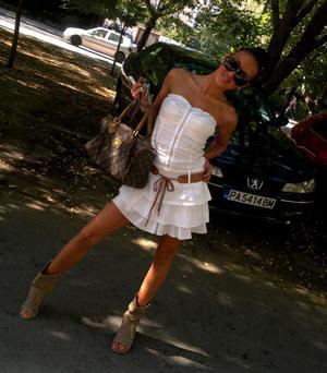 Susana from Nevada is interested in nsa sex with a nice, young man
