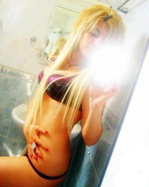 Emerald from New Jersey is the best local fuck buddy you can ever find