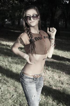 Meet local singles like Valeria from Louisiana who want to fuck tonight