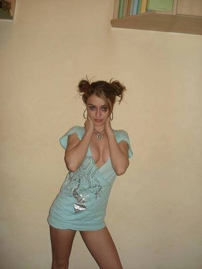 Taryn from Minnesota is looking for adult webcam chat