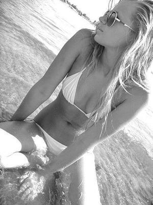 Itzel from Louisiana is looking for adult webcam chat