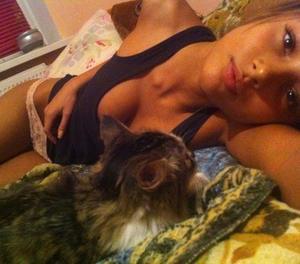 Looking for girls down to fuck? Ashlynn from Ontario is your girl