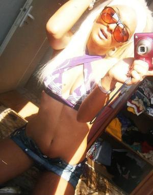 Looking for local cheaters? Take Karley from Texas home with you