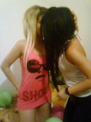 Looking for girls down to fuck? Shayna from Alabama is your girl