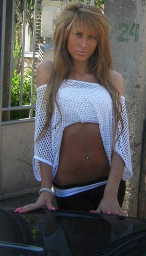Looking for girls down to fuck? Kacey from Colorado is your girl