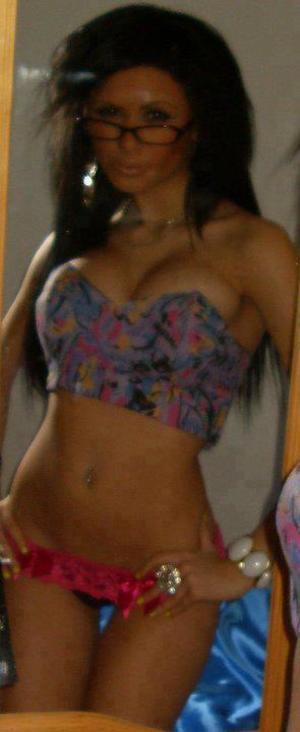 Meet local singles like Briana from Tennessee who want to fuck tonight