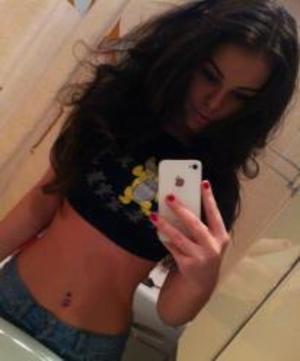 Alida is a cheater looking for a guy like you!